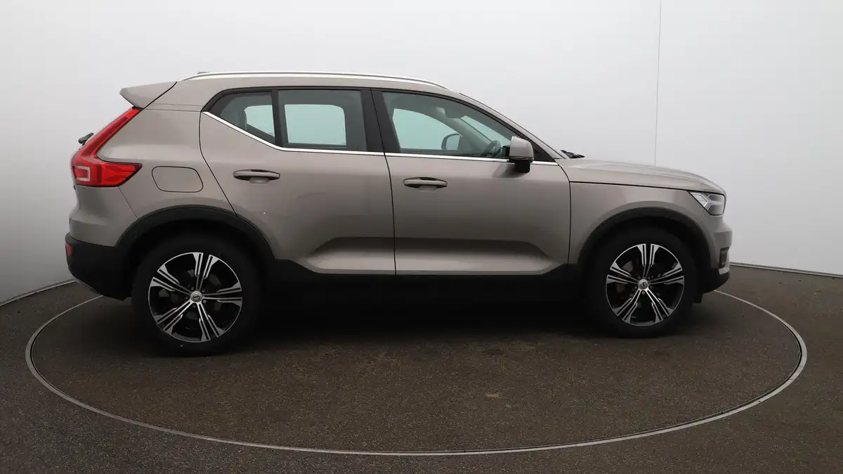 2020-volvo-xc40-20-b4-inscription-pro-big-8
