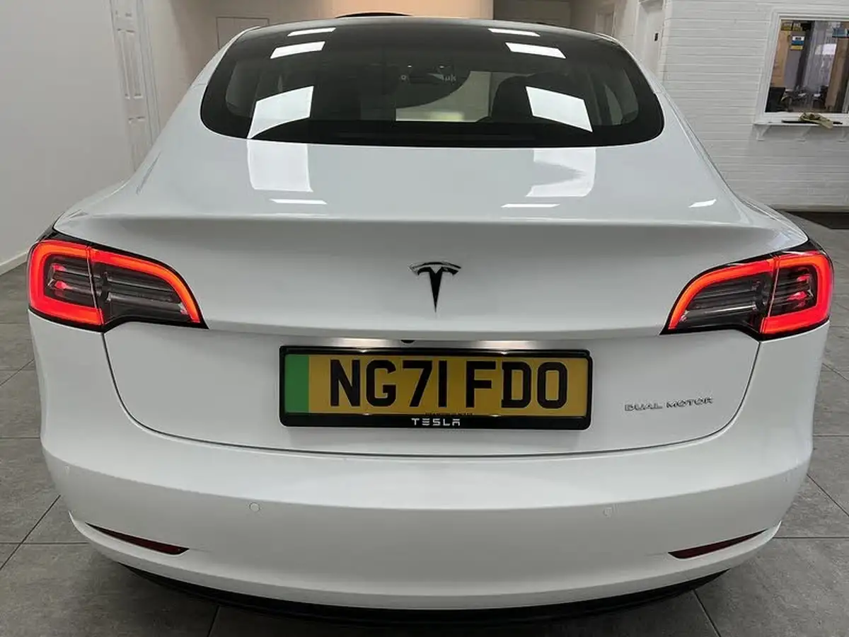 2021-tesla-model-3-e-long-range-awd-big-3