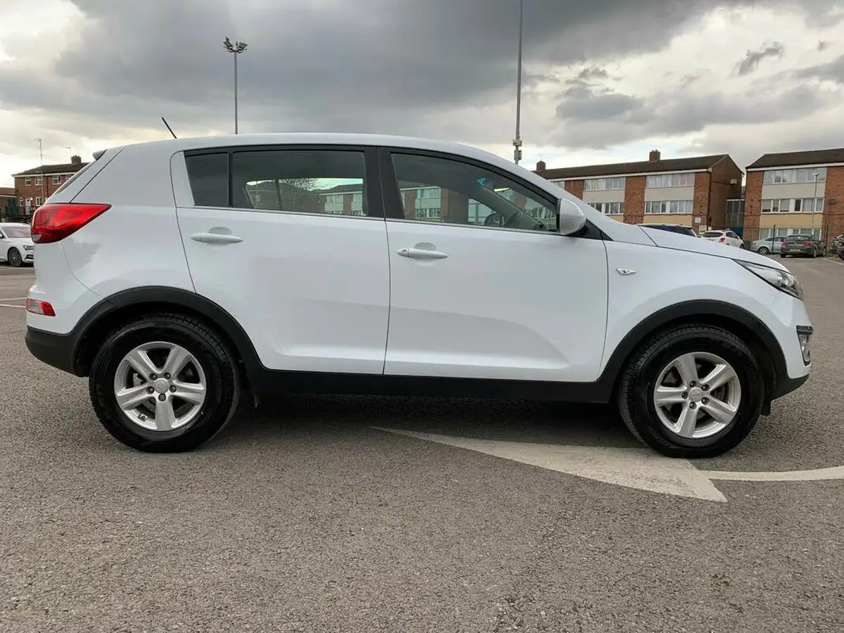 2014-kia-sportage-17-crdi-1-big-8
