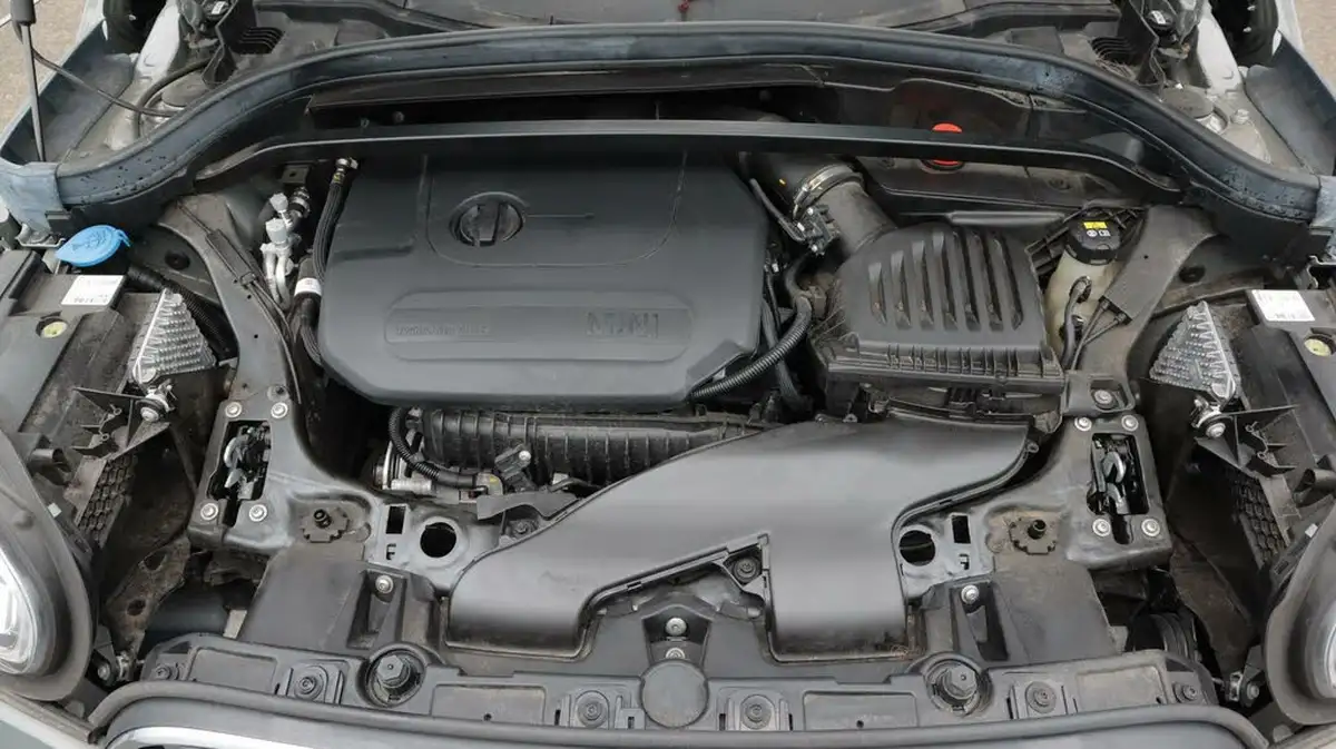 2021-mini-countryman-15-cooper-classic-auto-big-18