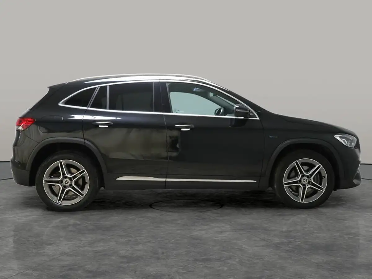 2021-mercedes-benz-gla-class-13-gla-250e-exclusive-edition-big-5