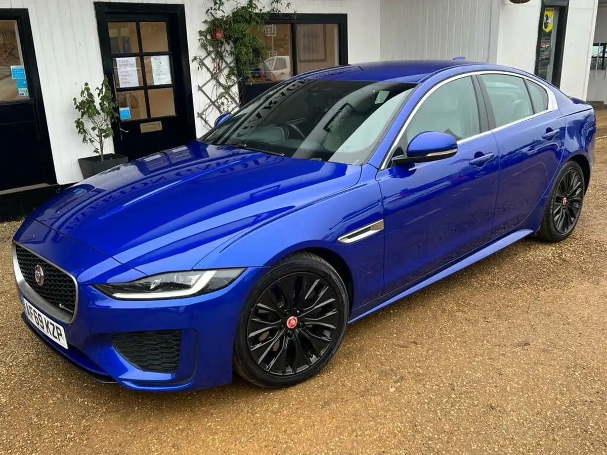 2020-jaguar-xe-20i-r-dynamic-s-250ps-big-16