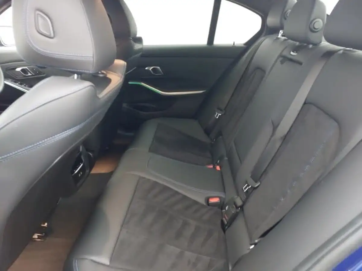 2024-bmw-3-series-20-320i-m-sport-saloon-4d-big-5