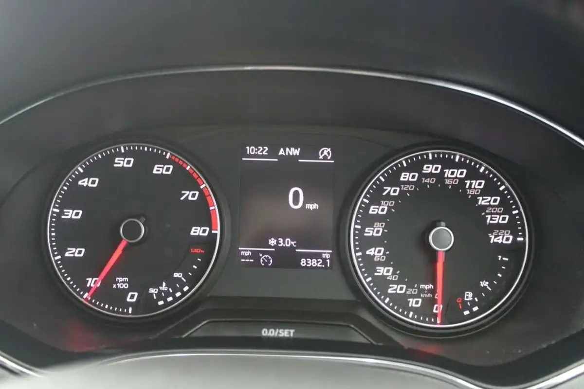 2018-seat-ibiza-10-tsi-fr-95ps-big-39