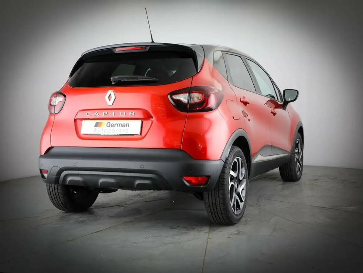 2019-renault-captur-09-tce-iconic-big-15