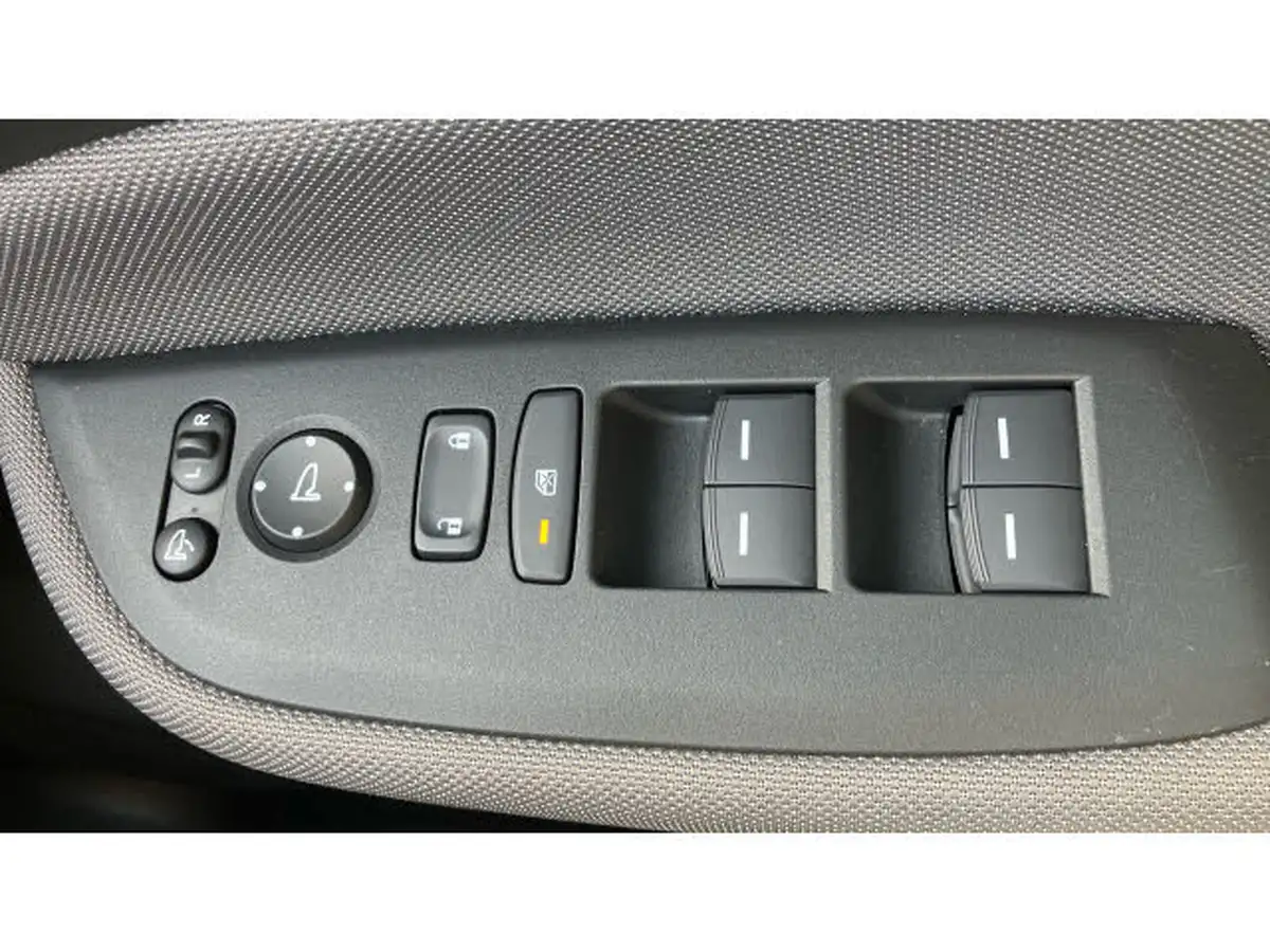 2021-honda-jazz-15-i-mmd-crosstar-ex-109ps-two-tone-big-12