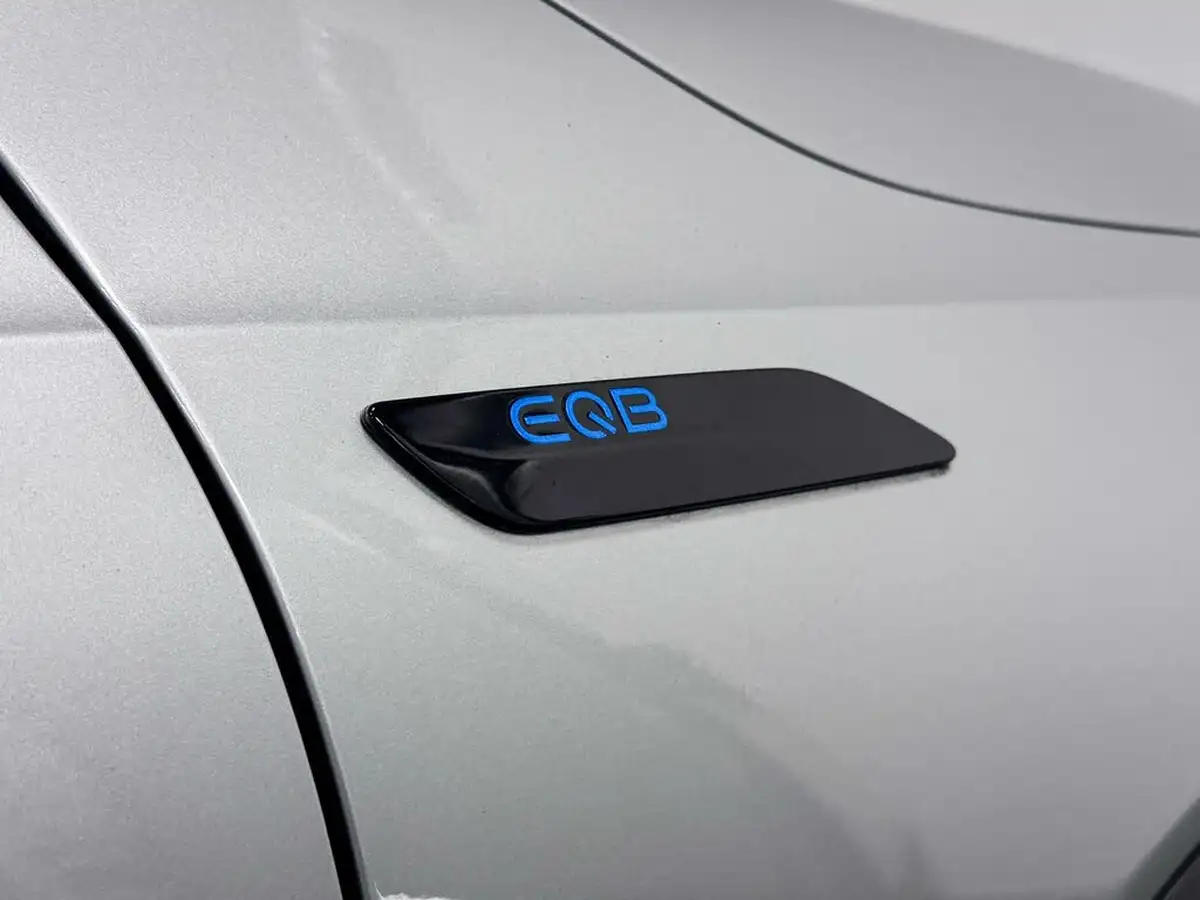2022-mercedes-benz-eqb-e-eqb-350-amg-line-big-15
