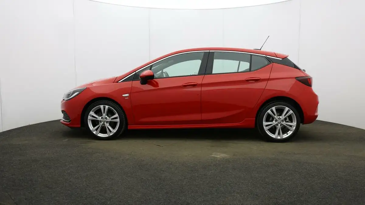2017-vauxhall-astra-14i-16v-turbo-sri-vx-line-big-3