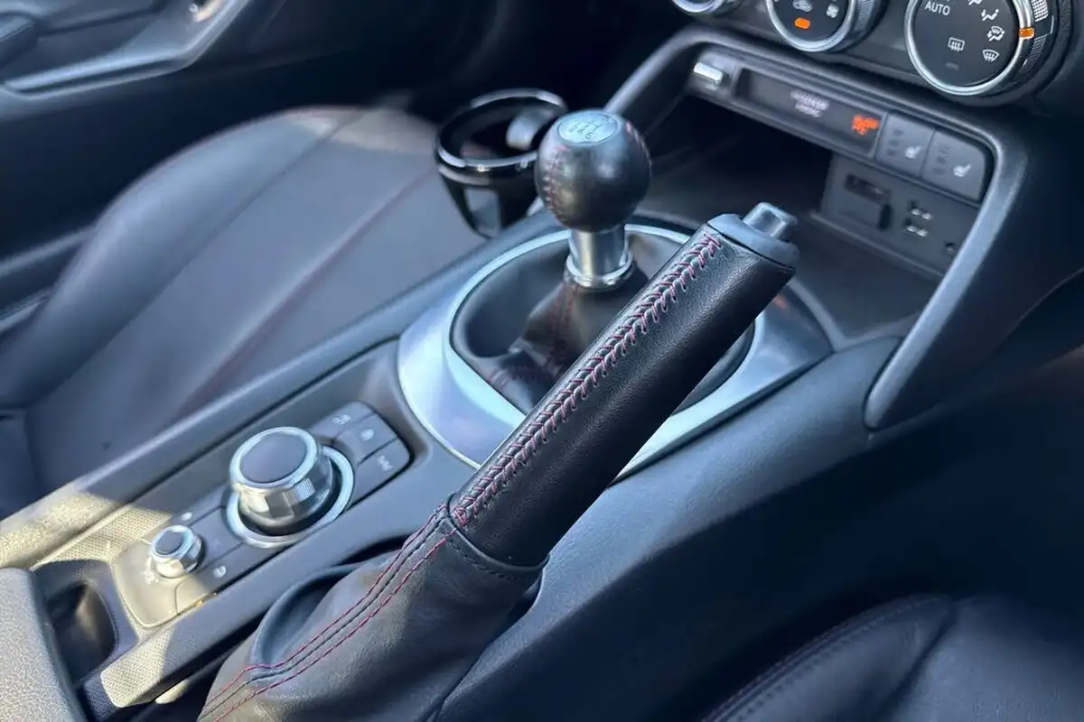 2018-mazda-mx-5-15-sport-rf-big-51