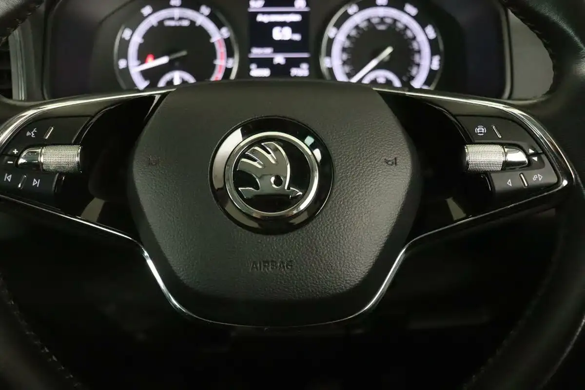2021-skoda-karoq-15-tsi-se-big-20