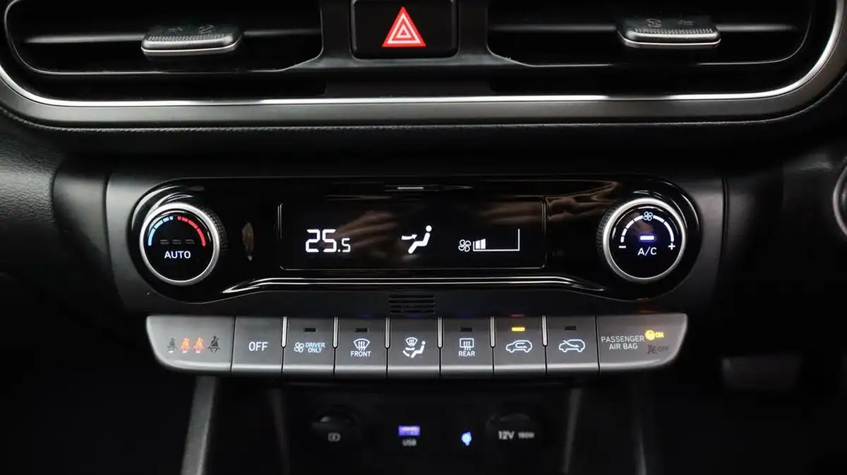 2022-hyundai-kona-16-gdi-premium-big-12