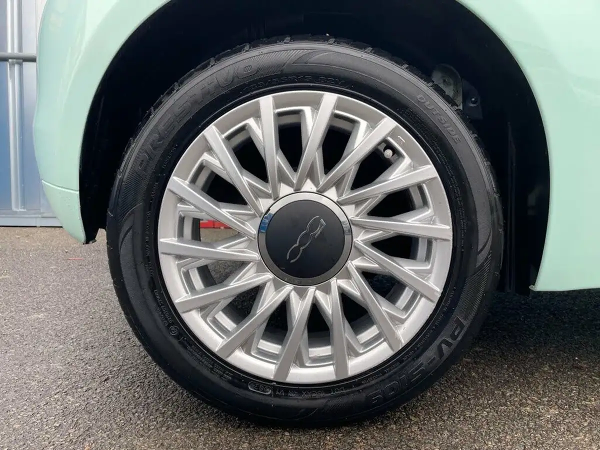 2017-fiat-500c-12-lounge-dualogic-big-10