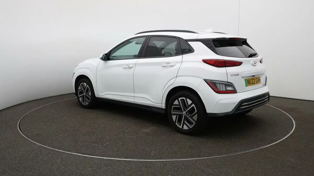 2022-hyundai-kona-e-premium-204ps-64kwh-7kw-obc-big-56