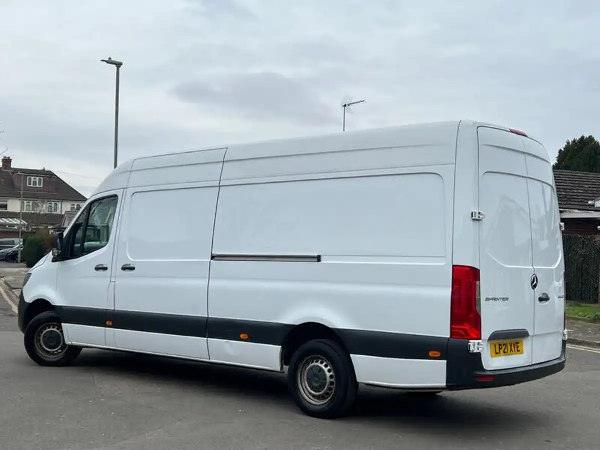 2021-mercedes-benz-sprinter-20cdi-315-l1h1-progressive-150pseu6dt-panel-rwd-eco-gear-360-big-28