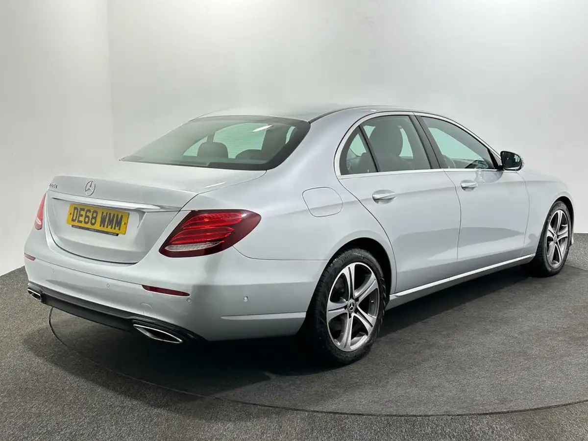 2018-mercedes-benz-e-class-20d-e220d-se-ss-saloon-4d-big-6