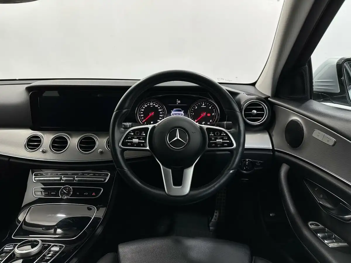 2018-mercedes-benz-e-class-20d-e220d-se-ss-saloon-4d-big-10