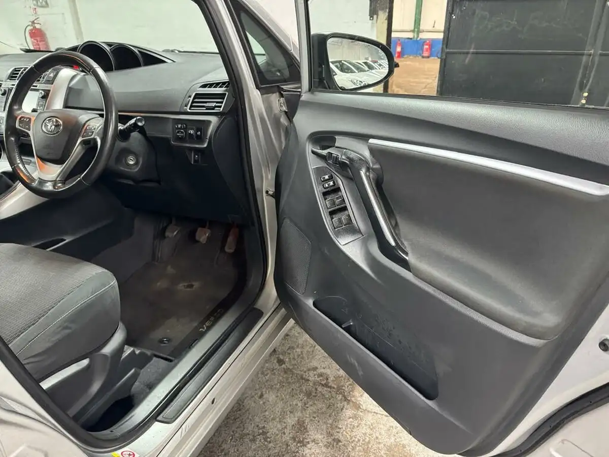 2014-toyota-verso-16d-d-4d-icon-big-8