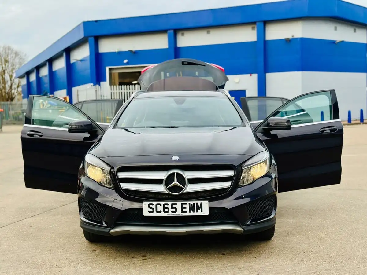 2015-mercedes-benz-gla-class-21d-gla-200d-amg-line-ss-big-54