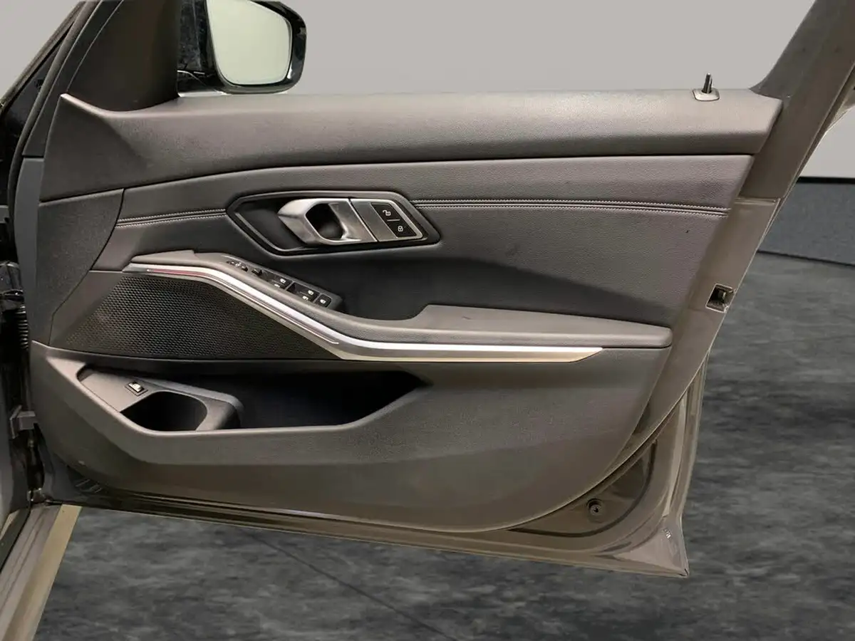 2021-bmw-3-series-20-330e-m-sport-pro-edition-saloon-4d-big-25