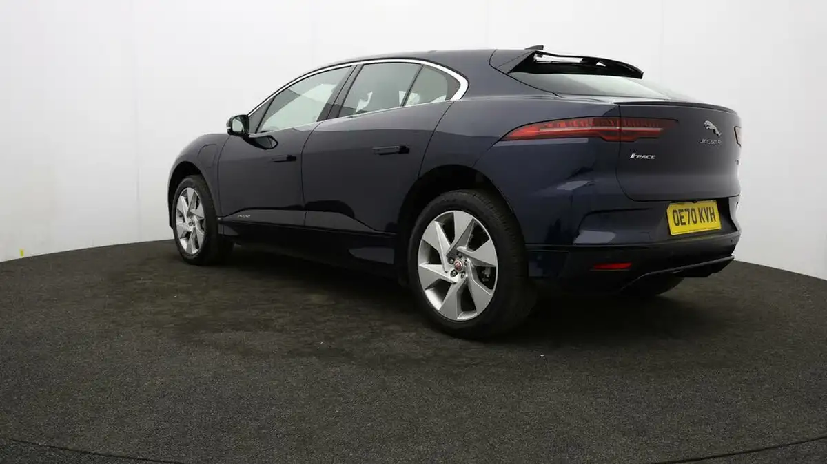 2021-jaguar-i-pace-ev400-se-big-5
