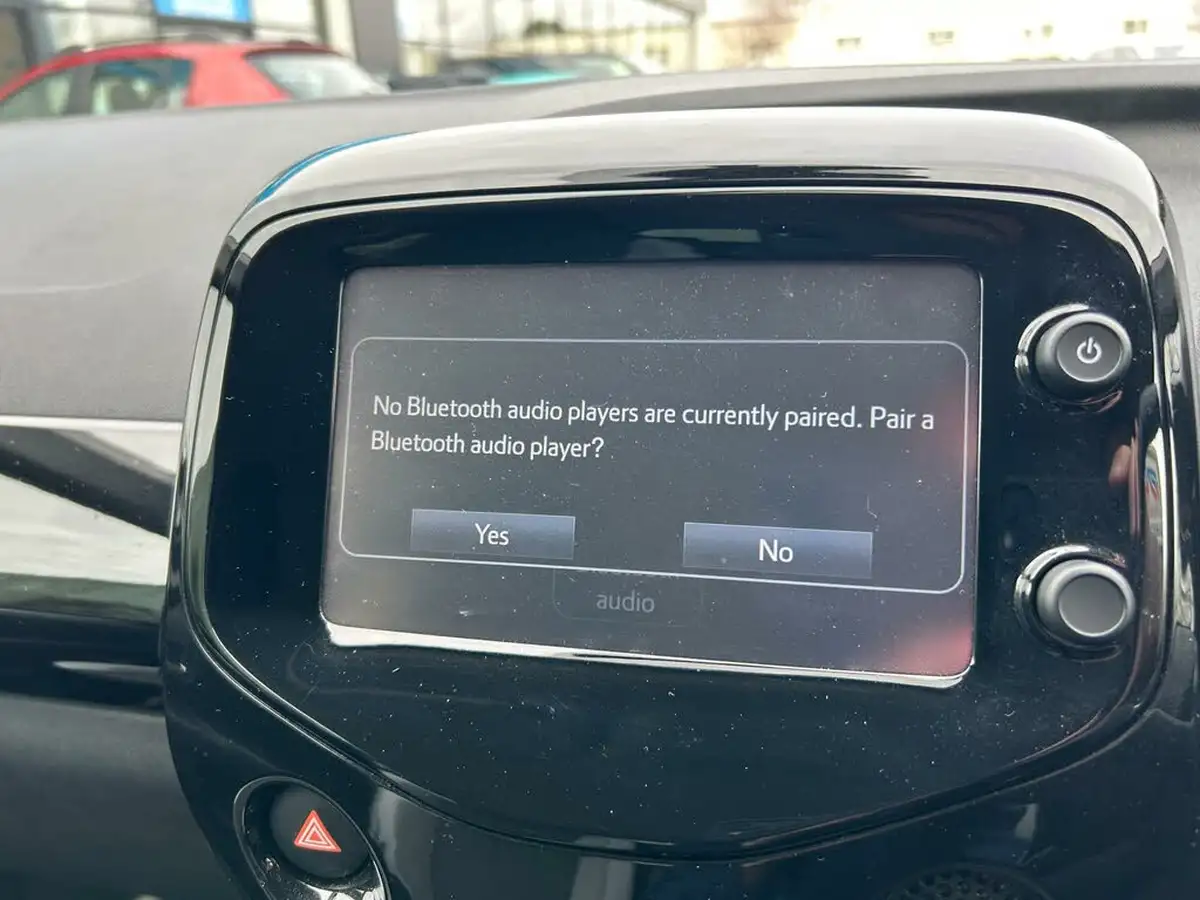 2014-toyota-aygo-10-vvt-i-x-clusiv-5d-big-13