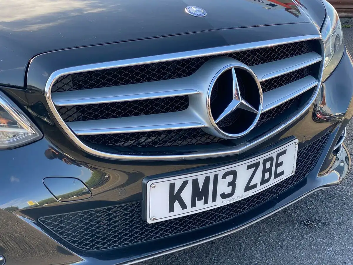 2013-mercedes-benz-e-class-21td-e220-cdi-se-21cdi-170bhp-saloon-4d-7g-tronic-plus-big-9