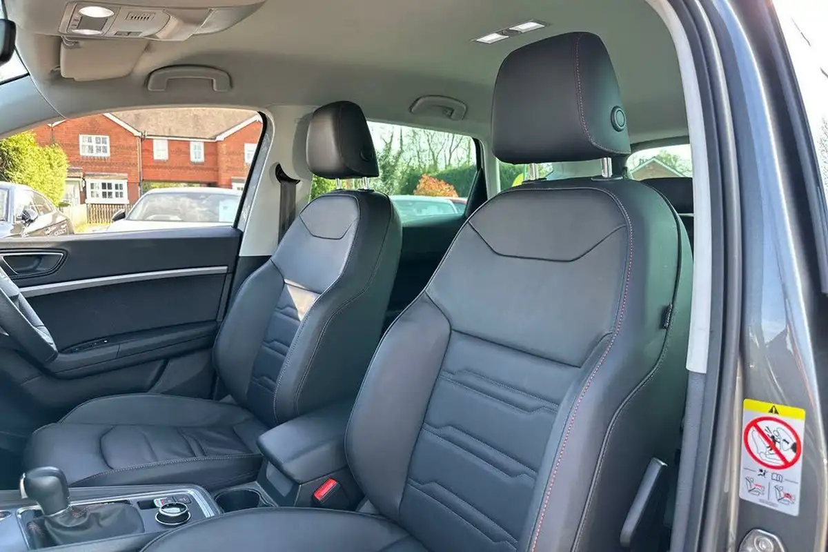 2023-seat-ateca-15-ecotsi-fr-black-edition-dsg-big-35