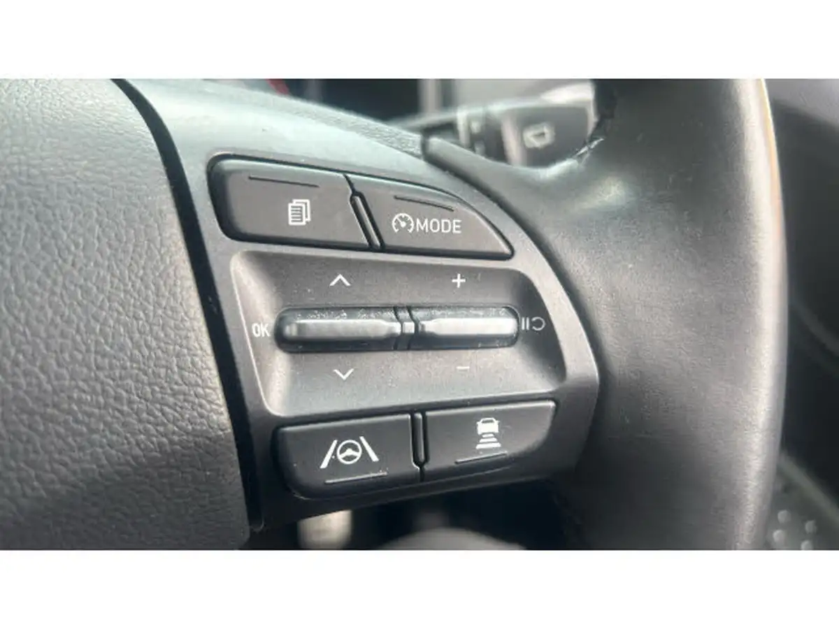 2022-hyundai-kona-e-premium-136ps-39kwh-big-36