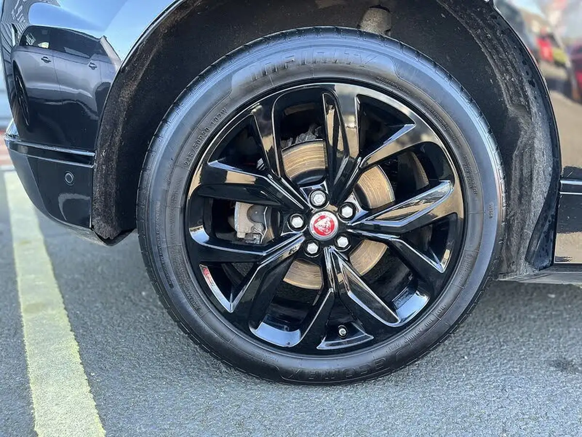 2020-jaguar-i-pace-ev400-s-big-29