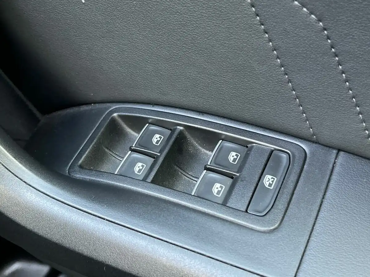 2024-seat-ateca-15-ecotsi-fr-big-17
