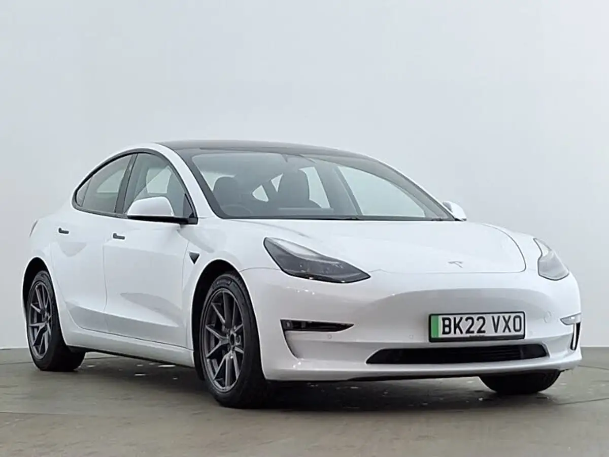 2022-tesla-model-3-e-long-range-big-0