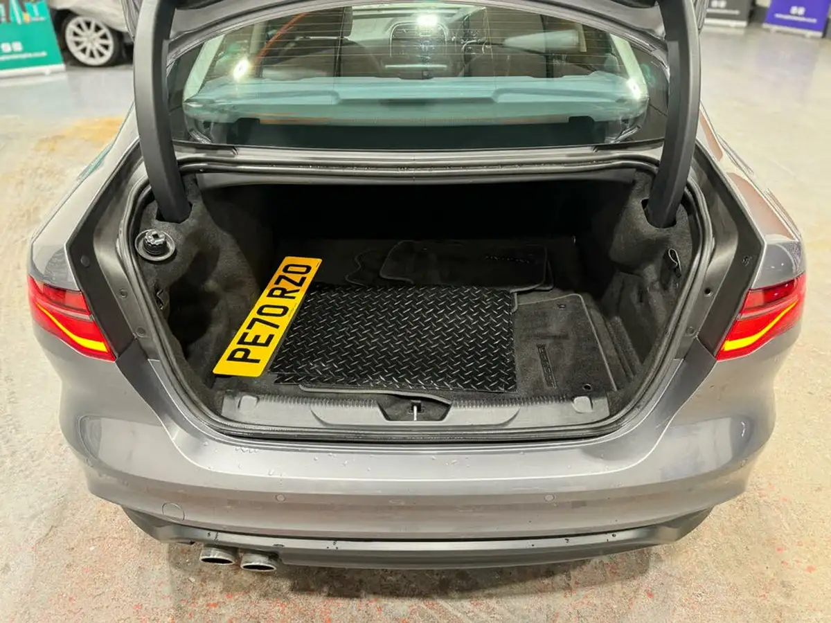 2020-jaguar-xe-20d-s-big-22