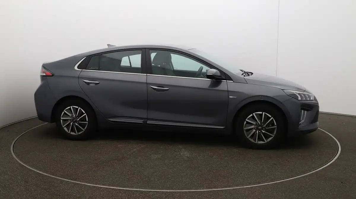 2020-hyundai-ioniq-e-premium-electric-100kw-big-39