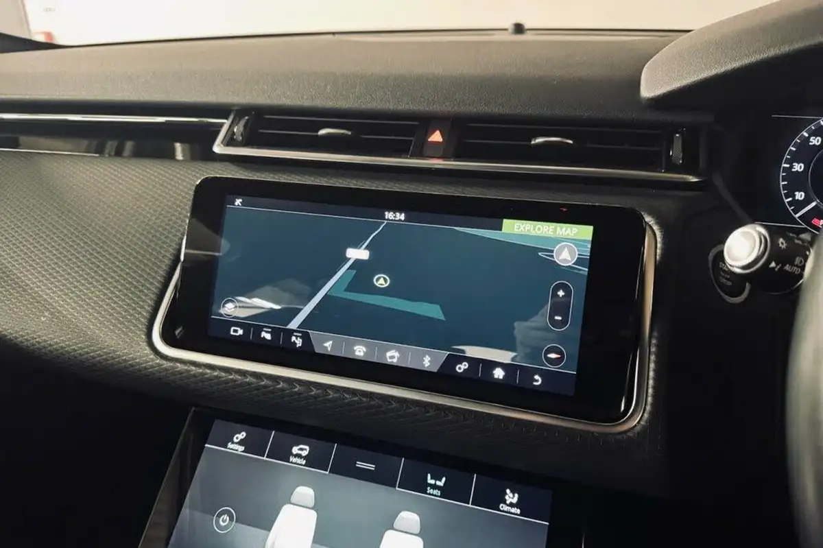 2018-land-rover-range-rover-velar-20-d180-r-dynamic-se-big-26