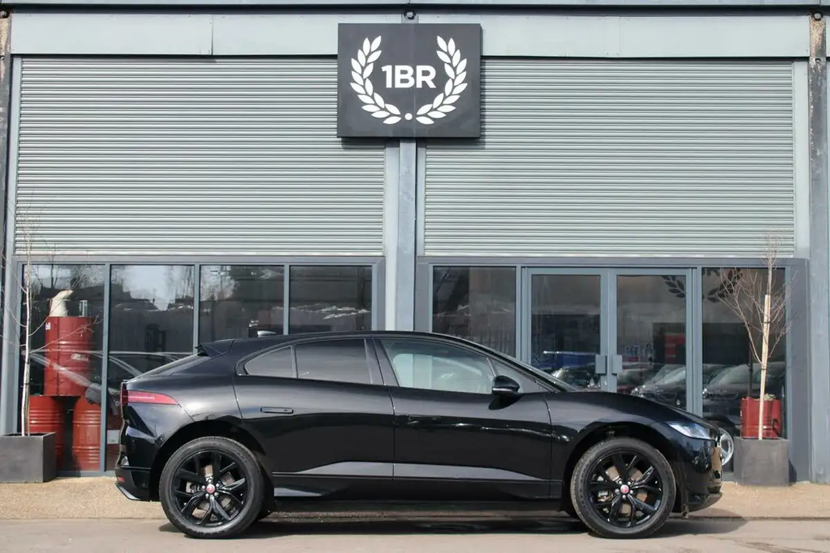 2021-jaguar-i-pace-ev400-hse-black-big-3
