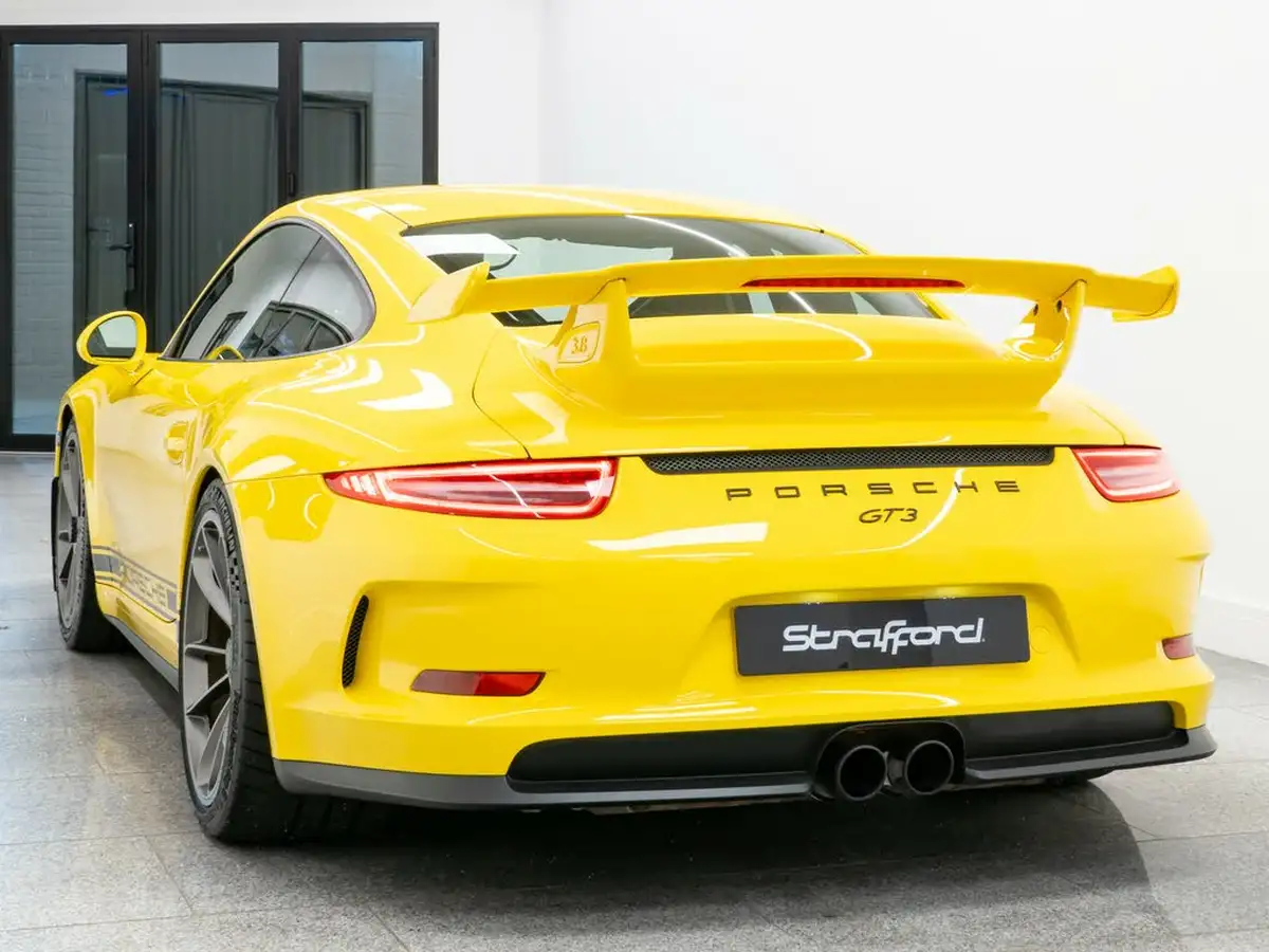 2014-porsche-911-38-gt3-big-3