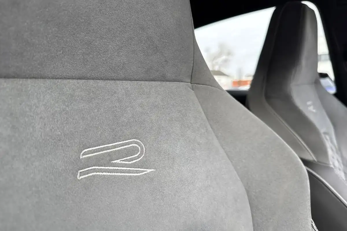2021-volkswagen-golf-20tdi-r-line-hatchback-dsg-big-40