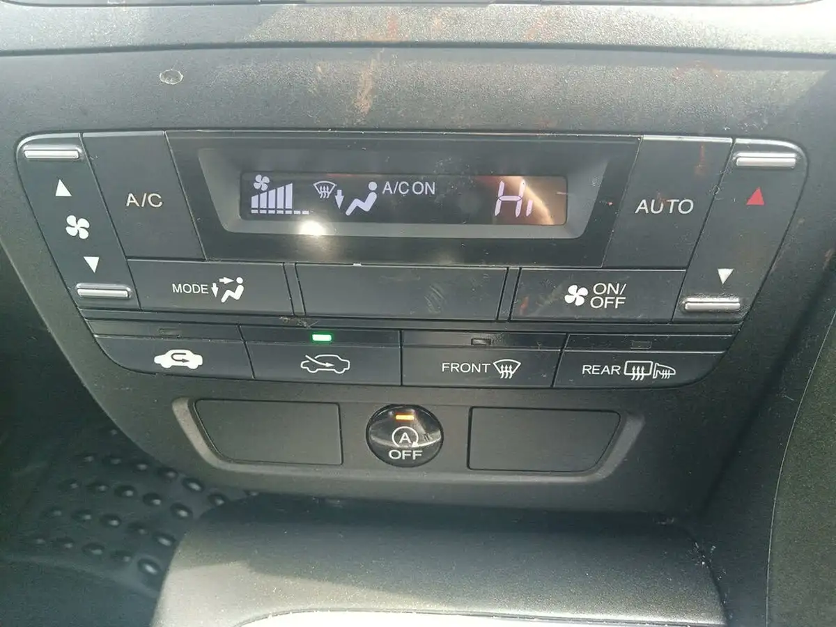 2012-honda-civic-14-se-big-26