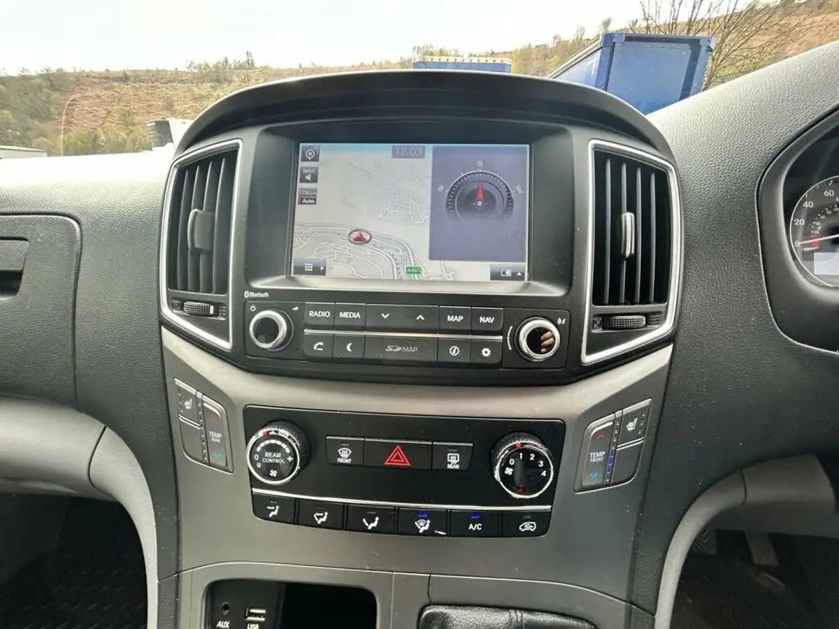 2019-hyundai-i800-25crdi-se-nav-136ps-big-17