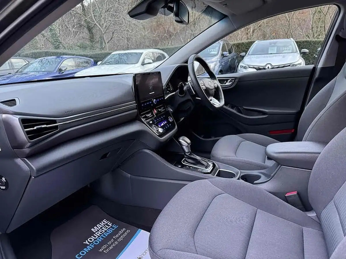 2021-hyundai-ioniq-16-gdi-premium-hybrid-big-15
