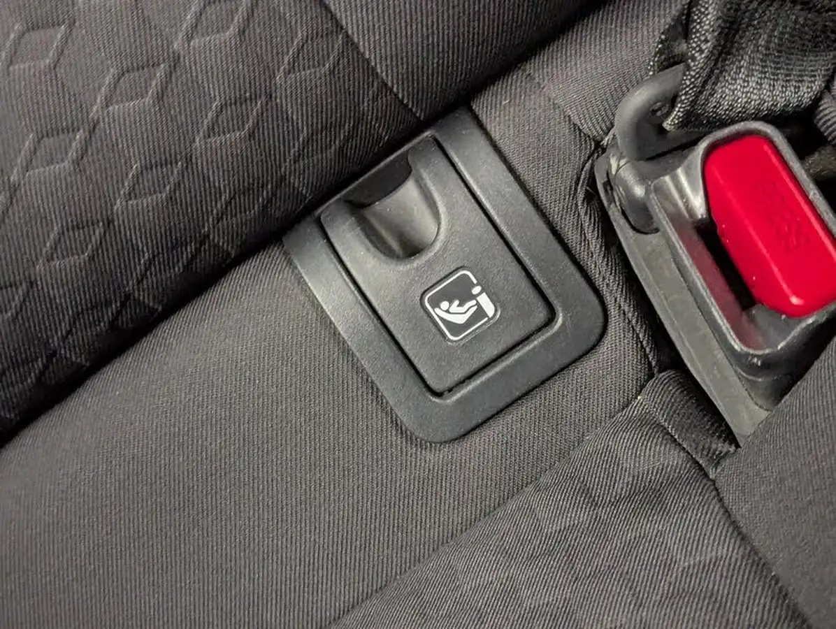 2020-toyota-yaris-15-vvt-i-design-big-32