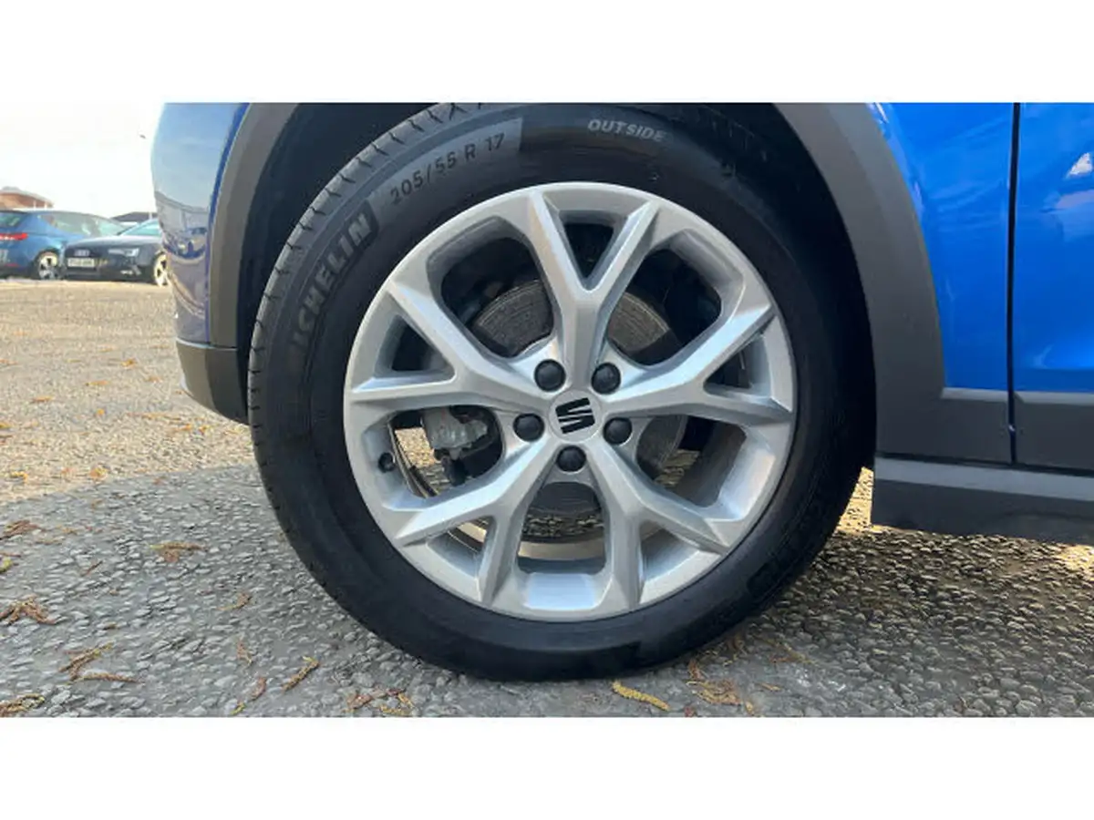 2022-seat-arona-10-tsi-fr-big-21