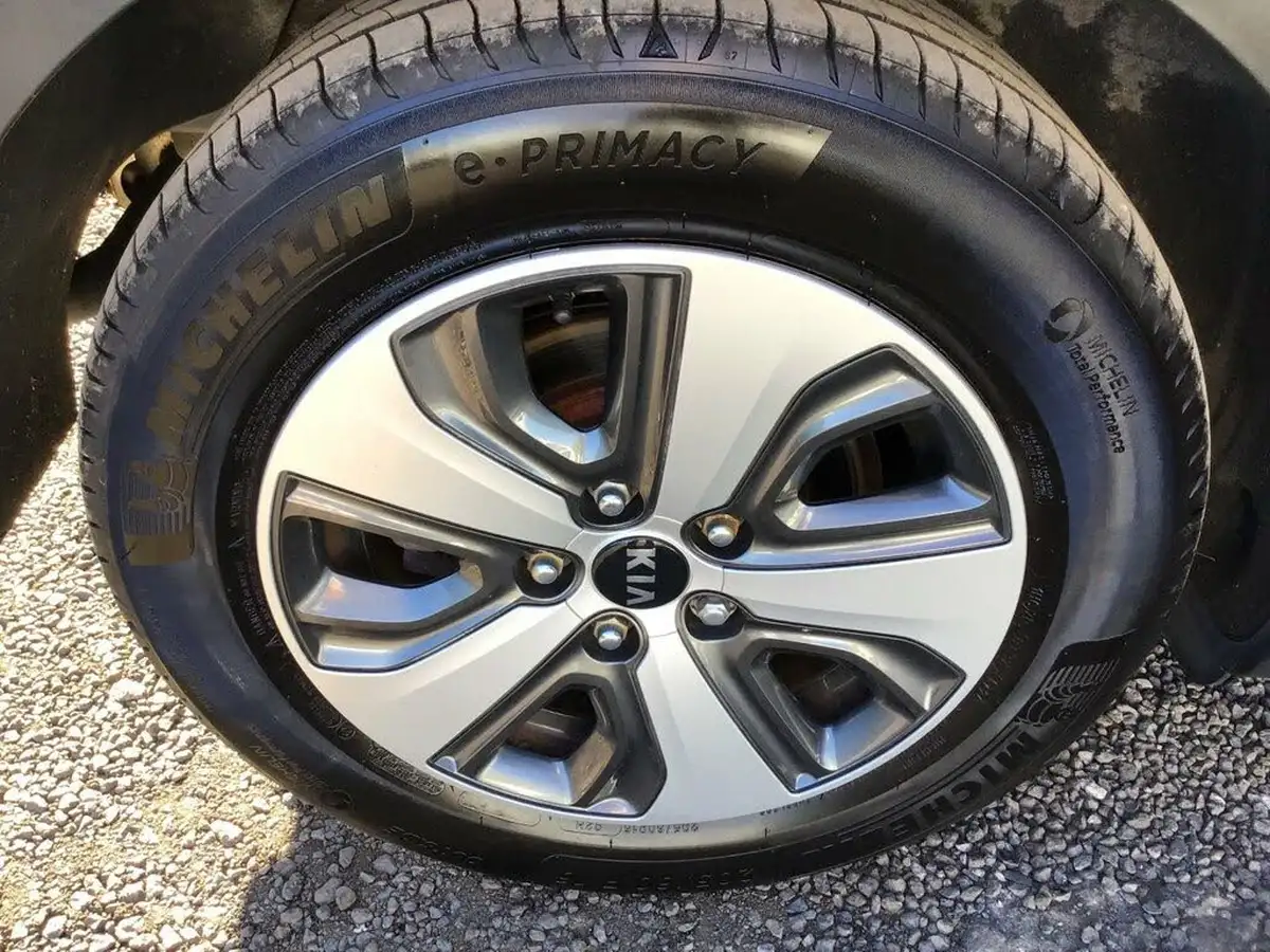 2018-kia-niro-16-gdi-3-156-kwh-16in-alloy-big-38