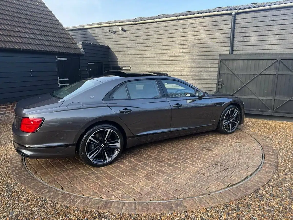 2020-bentley-flying-spur-60-w12-big-4