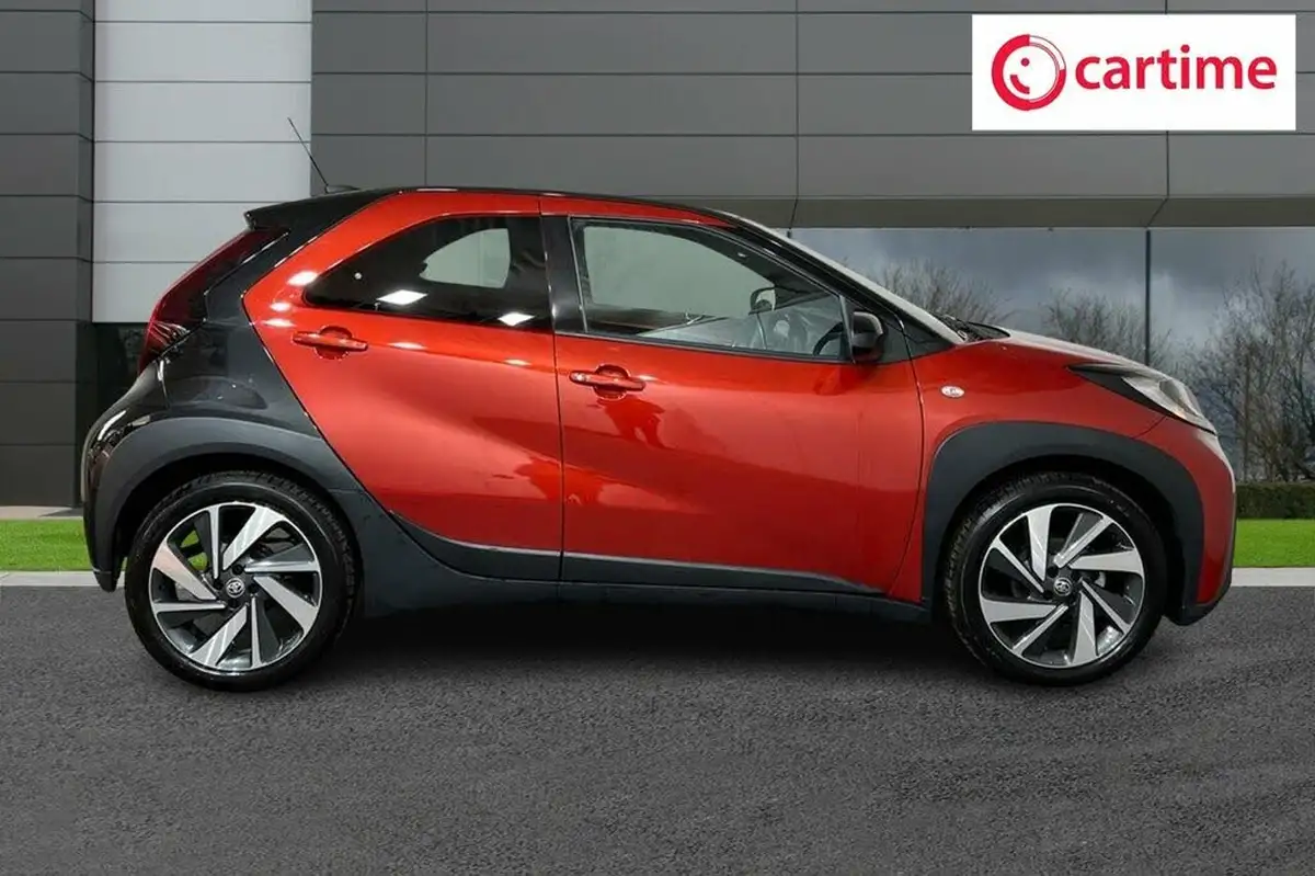 2023-toyota-aygo-x-10-vvt-i-edge-big-1