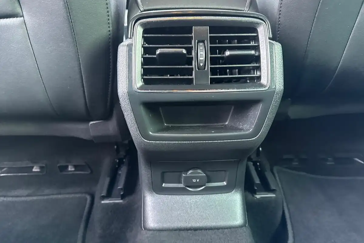 2020-skoda-karoq-15-tsi-se-l-dsg-big-34