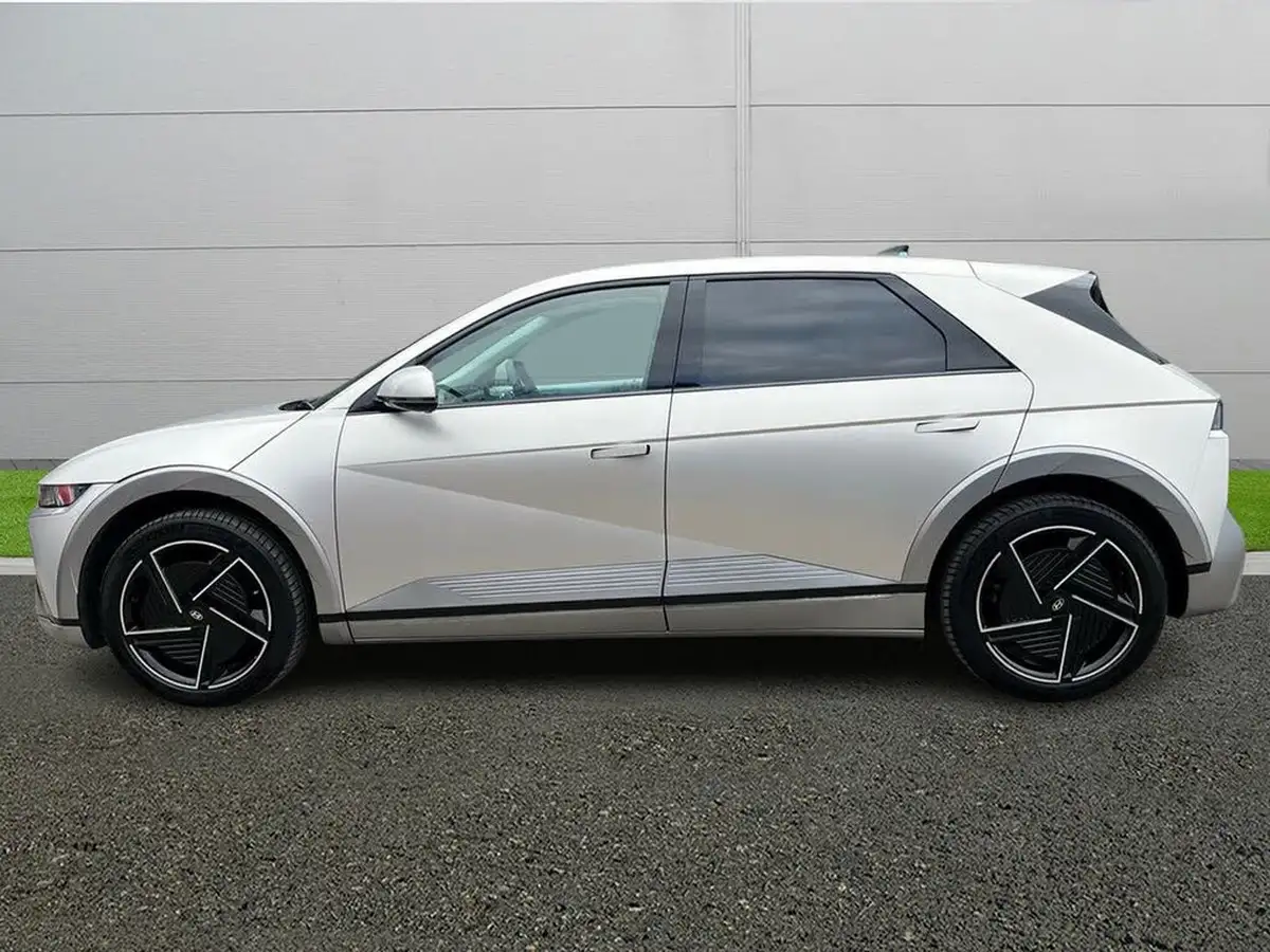 2024-hyundai-ioniq-5-e-ultimate-228ps-84kwh-tech-pack-max-rwd-big-3