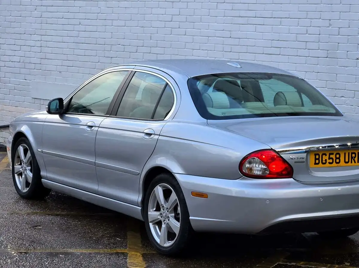 2008-jaguar-x-type-22td-sovereign-dpf-saloon-4d-auto-big-32