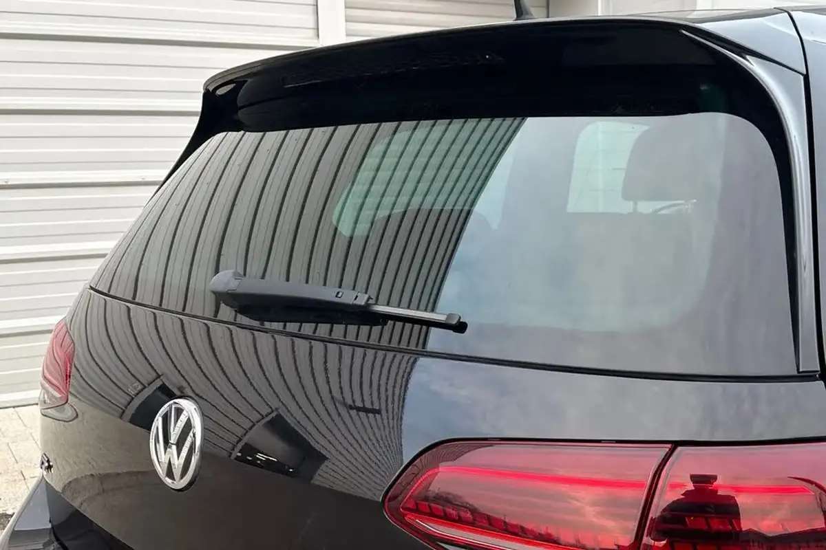 2018-volkswagen-golf-20-tsi-r-hatchback-3d-dsg-big-57