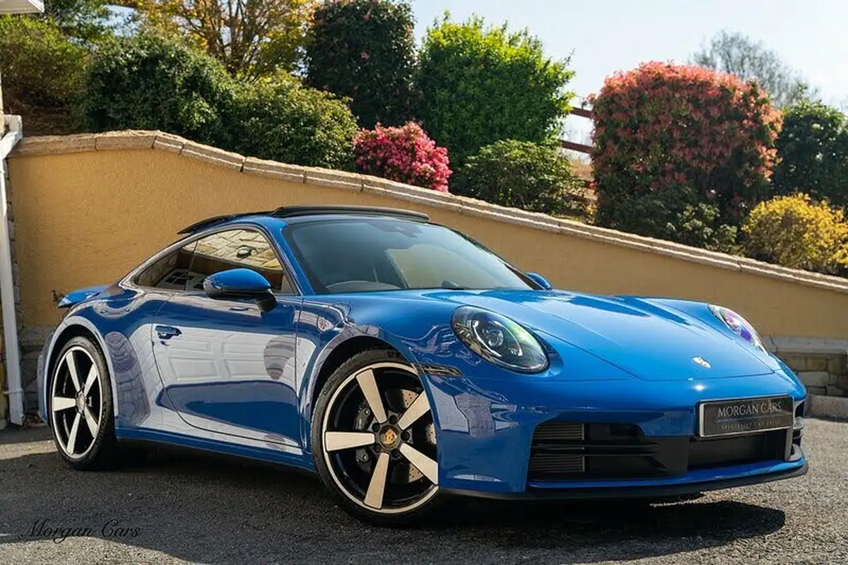 2025-porsche-911-30-carrera-394ps-coupe-big-13